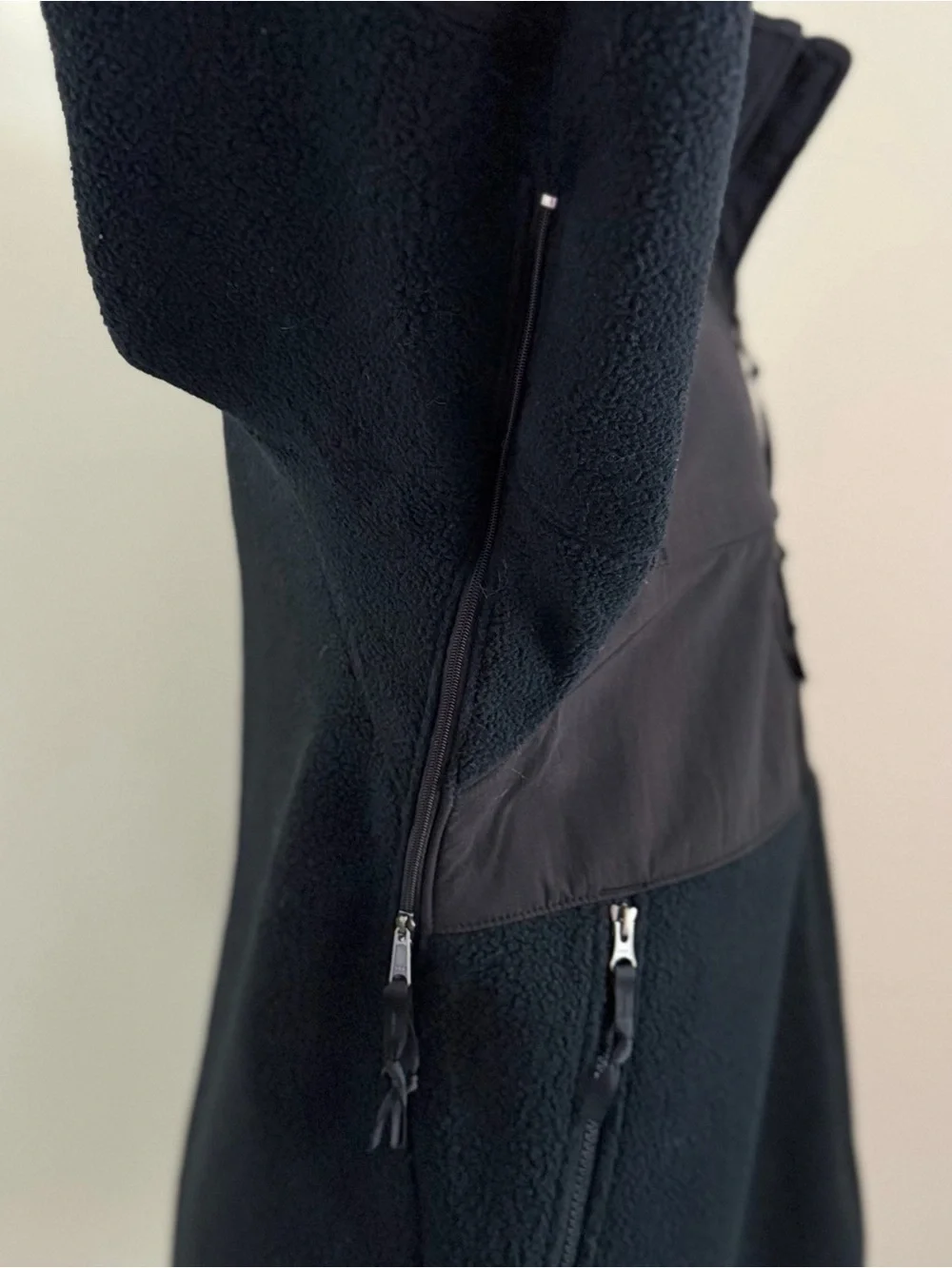 The North Face Men’s Fleece Jacket Black Size M New Without Tags